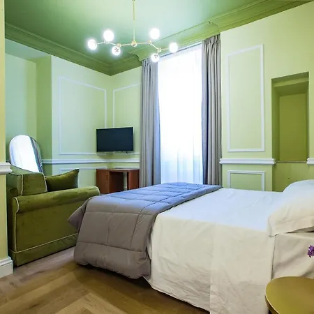 Hold - Luxury Bed and breakfast 4*