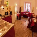 B&B Hold - Luxury 4*