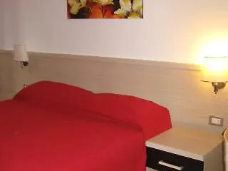 Nocleg ze śniadaniem Hold - Luxury 2*