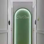 Hold - Luxury 4*