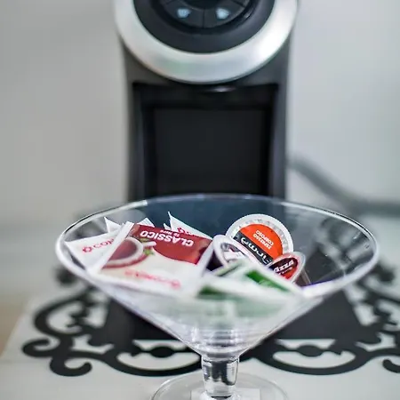 Hold - Luxury Bed & Breakfast