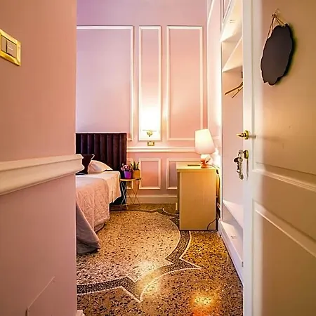 Hold - Luxury فندق مبيت وإفطار 4*