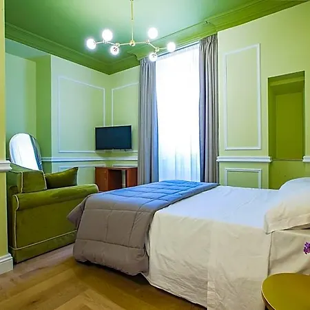 Hold - Luxury Bed and breakfast Roma