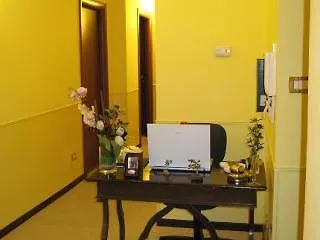 홀드 B&B 로마