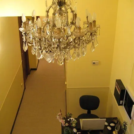 Bed & Breakfast Hold - Luxury 4*