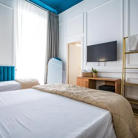 Hold - Luxury B&B 4*