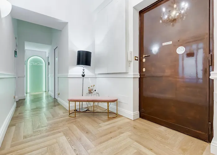 Hold - Luxury 로마