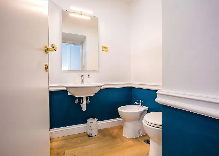 Hold - Luxury 로마